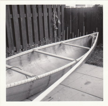 Guide How to build a fiberglass canoe step by step ...
